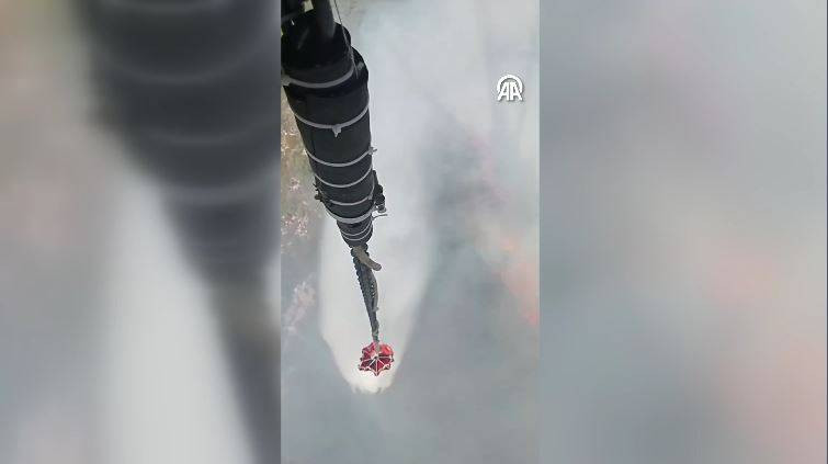 Urla'da orman yangını! Havadan ve karadan yoğun müdahale sürüyor - Resim: 7